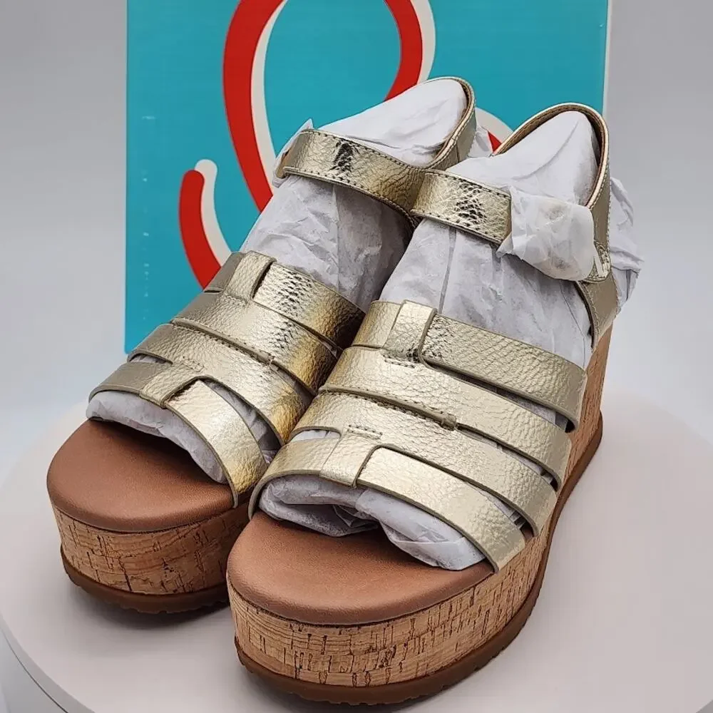 NEW BareTraps Savannah Light Gold Platform Wedge Sandals Women's Size 8M Comfort